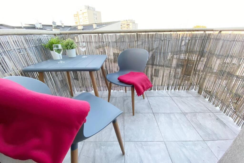 Style Apartment Next To Kazimierz And Old Town + Netflix Krasków Exteriör bild